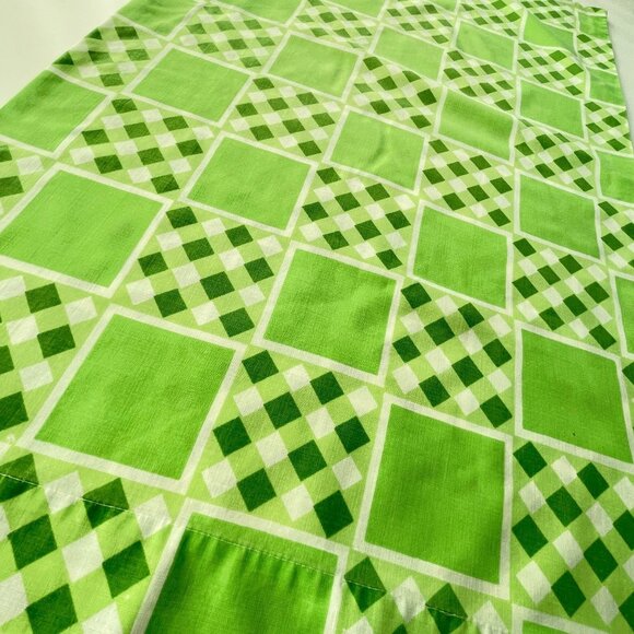 Vintage 70s single pillowcase, green geometric checkered, TruPrest - Picture 3 of 9